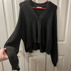 american eagle charcoal grey sweater